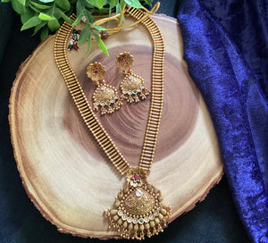 Brass Gold Poilshed Necklace With Earrings